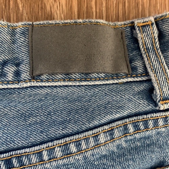 Carmar Distressed Button Fly Raw Hem Jeans Bundle - Picture 15 of 15